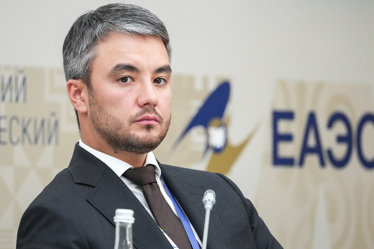 Новое поколение Евразии_ молодые таланты